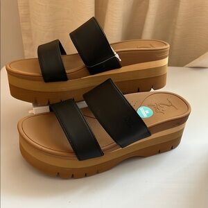 Brand new Reef Black Platform Sandals